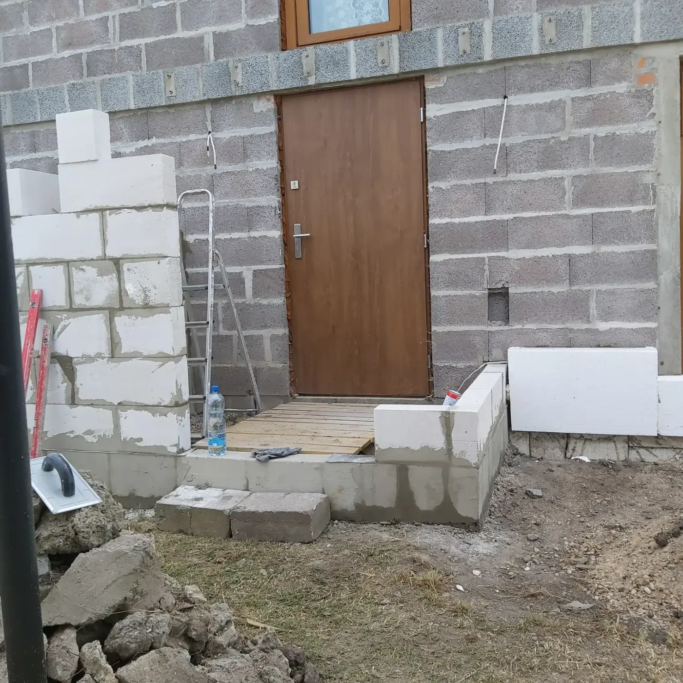 Od surowych ścian do gotowej elewacji — zdjęcie 4